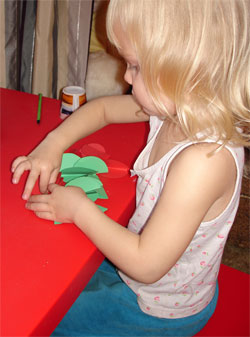 Дитина за роботою